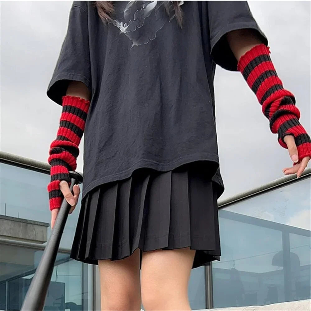 Goth Arm Warmers Y2K Arm Sleeves Fingerless Gloves for Women Black Red
